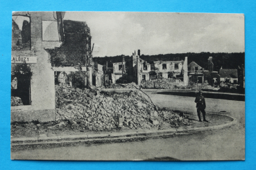 Foto Ansichtskarte AK Guise 1917 Ruine Soldat Krieg Frankreich France 02 Aisne